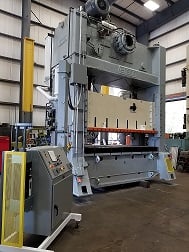 300 Ton, Verson #S2-300-160-60T straight side double crank press, 14" stroke, 31" Shut Height, 20-40 SPM - Image 2