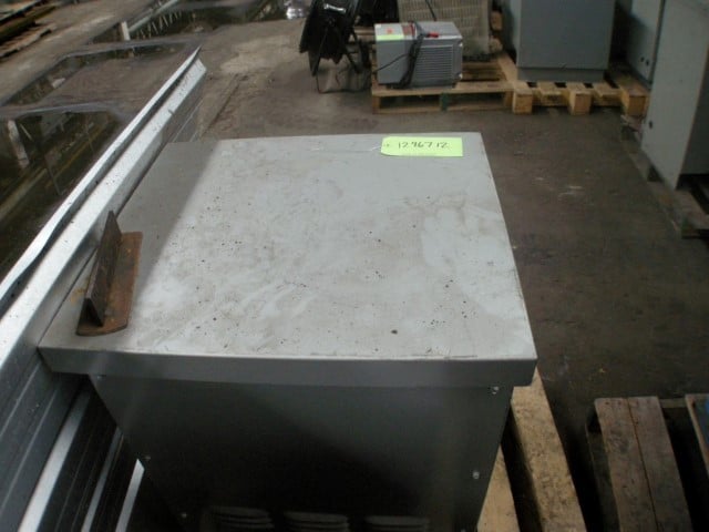 113 KVA 560 Primary, 622 Secondary, Dongan #84-11300-2072 Autotransformer, 50/60 Hz - Image 1