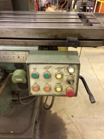 Willis Microcut #500VS, vertical mill, 59" x11.8" table, 4 HP, 60-3600 RPM, Acu-Rite 3-Axis digital read out - Image 10