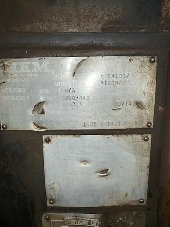 18" x 24" Hemsaw #V120HA, vertical bandsaw, 20" diameter wheel, 1-1/4" x 16' x .042" blade, S/N 541997, 1997 - Image 10