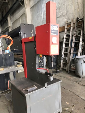 6 Ton, Haeger #618-Plus-H, insertion machine, 18" throat, 8" stroke, 2010 - Image 2