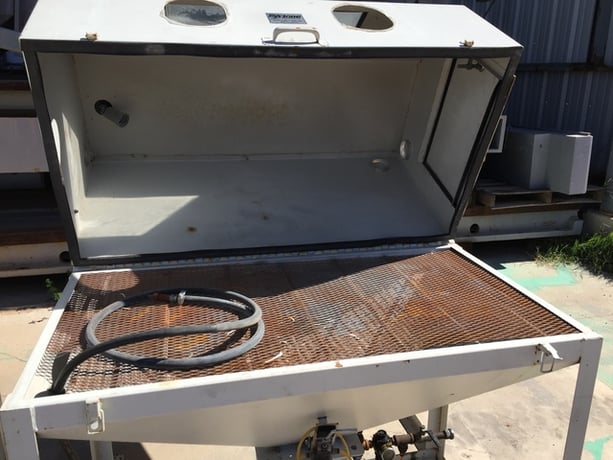 Cyclone #DP48, blast cabinet with dust collector, 2006 - Image 2