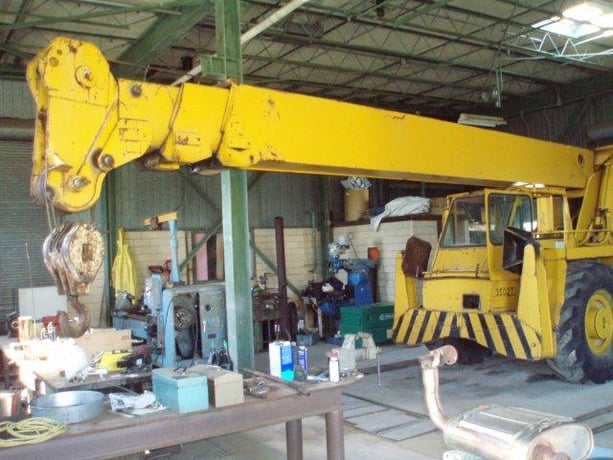 28 Ton, P & H P & H/Harnisfeger #Series-100, hydraulic rough terrain crane, 70' boom, 3 Section Telescopic, 4 - Image 5