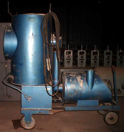 300 scfm Spencer #PB-715, mobile vacuum system, 15 HP, 8" Hg vacuum, cotton sateen filter, large molded - Image 1