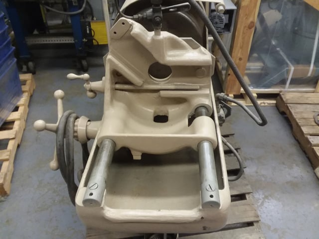 2" Landis, Threading Machine, coolant pump, manual feed - Image 3