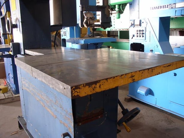 41.5" x 21" Tannewitz #RHNE, vertical band saw, 42" wheel diameter, S/N 73242 - Image 5