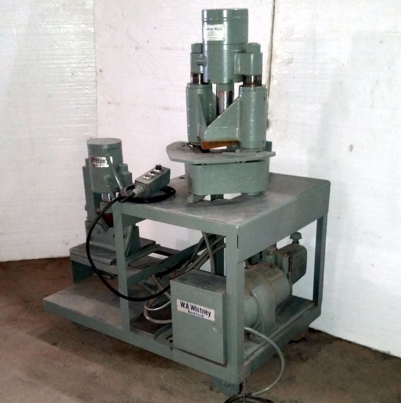 4" x 4" x 1/4" Whitney #600-008, Hydraulic Shear/notcher/bender, 18 Ton, 5-3/4" x 5-3/4" blade - Image 1