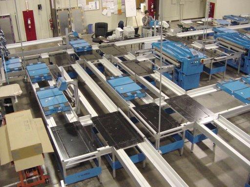 15 Ton, Ward, up-acting pneumatic lamination press, 2" stroke, 2-1/8" daylight, 24" x 54" bed, heated - Image 2