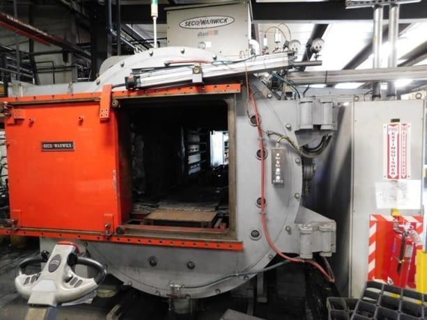 36" width x 48" D x 32" H Seco Warwick, vacuum carburizing furnace w/quench, gas fired, 2300°F - Image 2