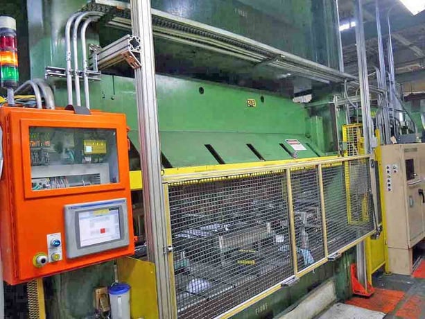 600 Ton, Pacific #600-D10-54, hydraulic press, 18" stroke, 123" x54" bed, #10742 - Image 8