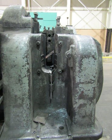 3" Acme Hill #XN, upsetter, 22" D x 14" W x 19-1/4" L die, 5" die opening, 12" stroke, 630 ton, 30 HP, 1942 - Image 4