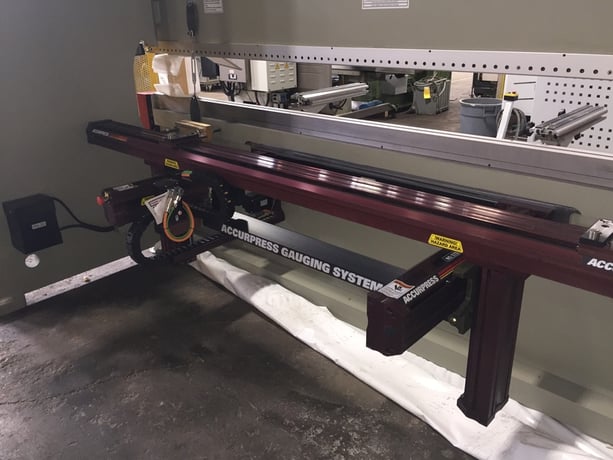 250 Ton, Accurpress #425012, hydraulic, 12' overall, 126" between housing, 12" stroke, Vision P12 CNC, new in - Image 8