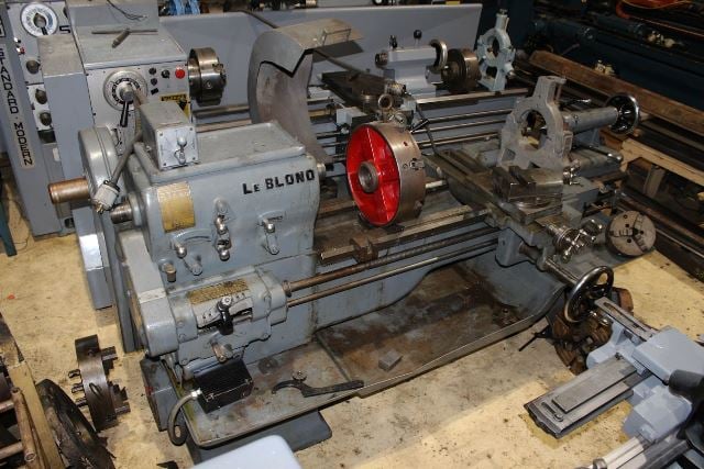 19"/30" x 44" LeBlond #Regal, 1.5" thru hole, 425 RPM, 8" 3-Jaw Cushman chuck, 15" 4-Jaw chuck - Image 3