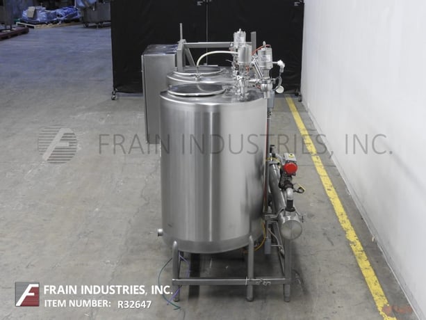 Sani-Matic #CIP2S-25-P-ST, CIP system, (2) 30" OD x 48" High approx 125 gallon, Stainless Steel, single wall - Image 3