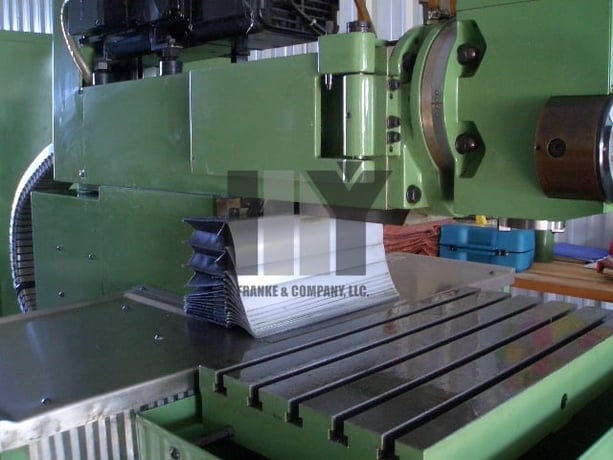 Hermle #UWF-600, universal mill, 12.6" X, 11.2" Y, 13.7" Z, 6k RPM, CT40,3-Axis, TNC 355,1992 - Image 3