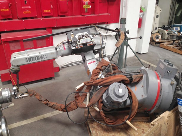 Motoman, 6-axis nu tech teachable robotic we, Thermalarc 400LTS power supply - Image 2