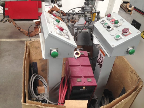 Motoman, 6-axis nu tech teachable robotic we, Thermalarc 400LTS power supply - Image 5