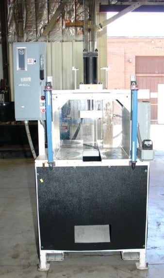 18 Ton, Hydraulic down-acting press, 7" stroke, 16" daylight, 4" bore, 24" x24" bed, #1458 - Image 1