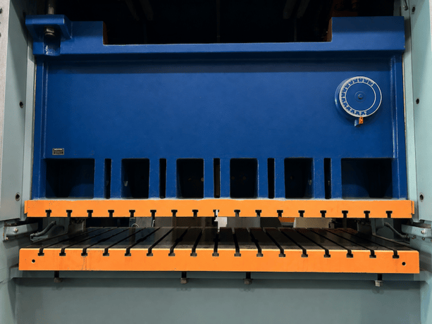 350 Ton, Minster #MS2, straight side double crank, 10" stroke, 27" Shut Height, 108x42" bed, hydraulic OL - Image 4