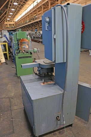 18" x 12" Grob #4V-18, variable speed, table feed, 3 HP, blade welder RWA, tilt table, 1982, #158308 - Image 6
