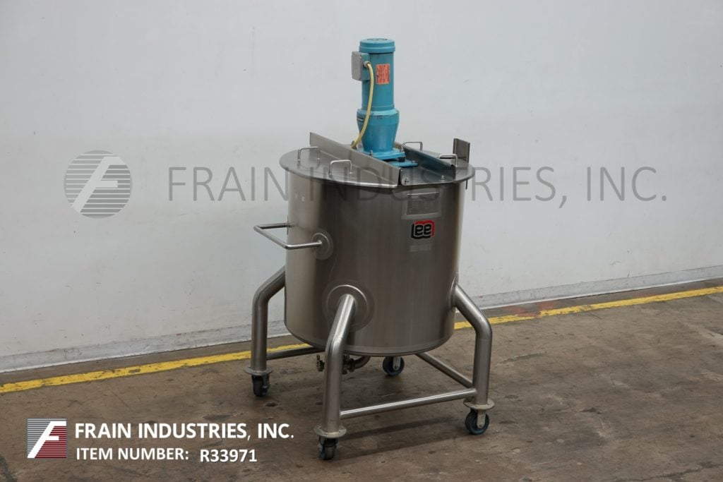 Lee #100DBT, 304 Stainless Steel tank, 30" dia. x 38" deep with a 35" straight wall, lift off cover, bridge - Image 1