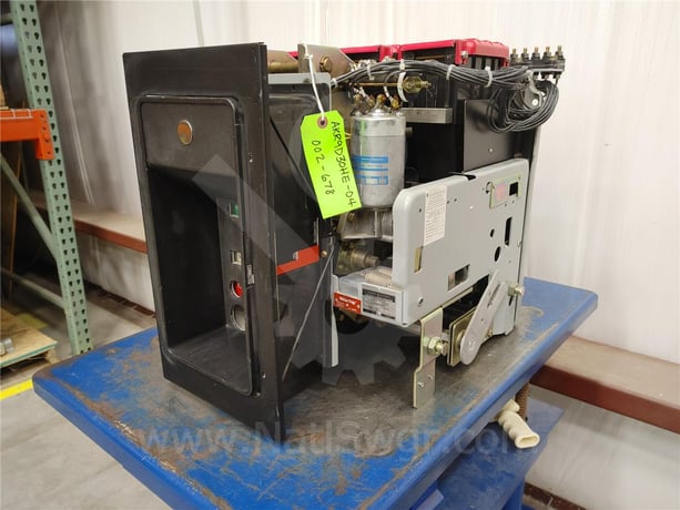 800 Amps GE Akr-9d-30h Eo/do (akr-_d-30h) 120 Volts AC Control, 24 Volts DC Trip, Mvt Pm, 800 Amps Ct - Image 6