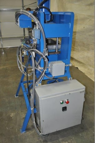 15 Ton, Stockmeir/Shar, 7" stroke, 9" daylight, 10-3/4" x 15-1/4" upper platen, 2009 - Image 7