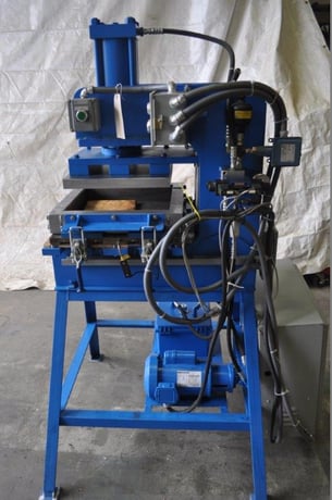 15 Ton, Stockmeir/Shar, 7" stroke, 9" daylight, 10-3/4" x 15-1/4" upper platen, 2009 - Image 8