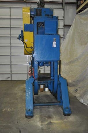 75 Ton, Minster #7, OBI press, 4" stroke, 15" Shut Height, 4" adj., 75-150 SPM, air clutch & brake, 1974 - Image 6