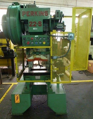 22 Ton, Perkins #22S, 2" stroke, 7" Shut Height, 22" x12" bed, 200-800 SPM, air clutch & brake, 3 HP, s/n - Image 4