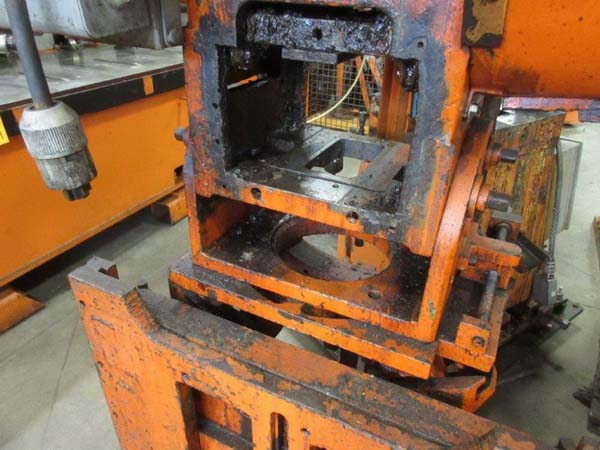 12 Ton, Tishken #21562150, tilt frame, 2 stroke, 6.5" Shut Height, .5" adj., air clutch & brake - Image 3