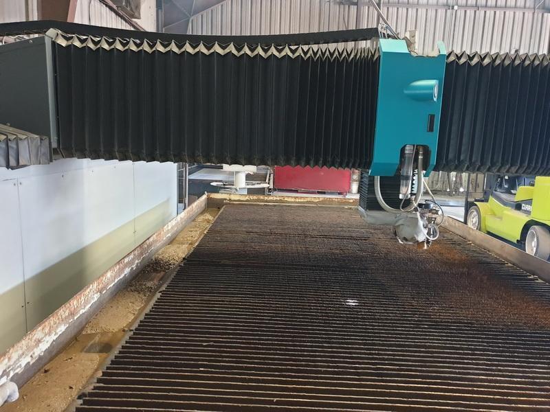 Flow #Mach-3-4020B, CNC waterjet cutting system, 50 HP, 94000 psi, 2013 - Image 6