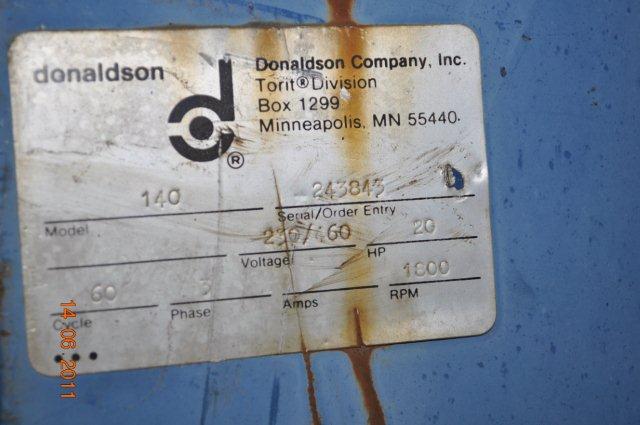 5400-8000 cfm Torit #140, dust collector, 2 discharge chutes,stand, 3 chamber, 20 HP, 1988 - Image 2