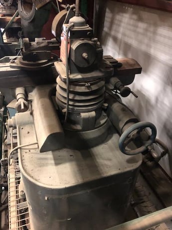 Cincinnati #2, tool & cutter grinder, 5" x36" table, tilt head, 360&deg; swivel head, vise - Image 5