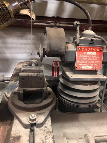 Cincinnati #2, tool & cutter grinder, 5" x36" table, tilt head, 360&deg; swivel head, vise - Image 10