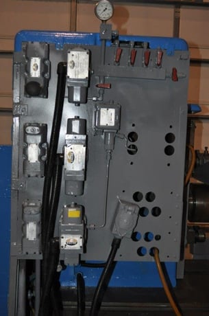 West Bend #AS- &-Bead, forming machine, palm buttons,foot pedal, automatic cycle hydraulic - Image 2