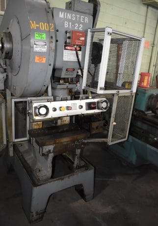 22 Ton, Minster #B1-22, high speed gap frame press, 1.25" stroke, 8.75"Shut Height,air clutch, 0-650 SPM - Image 2