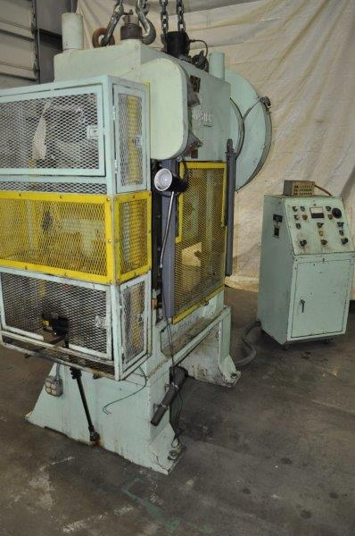 35 Ton, V &O #SS2-35-32, straight side double crank press, 2" stroke, 11.7" Shut Height,air clutch & brake - Image 2
