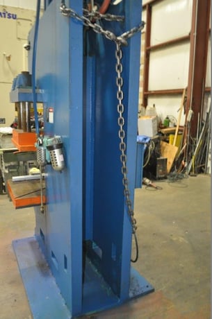 100 Ton, Tox Pressotechnik #PCG-100-E27.9, hydraulic press, 7.8" stroke, 27.5" daylight, 1996 - Image 5