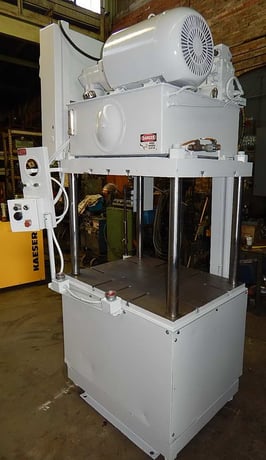 25 Ton, Keystone, 4-post up-acting hydraulic trim press, 13" stroke, 30-1/4" daylight, 32" x34"bed - Image 2