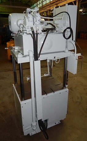 25 Ton, Keystone, 4-post up-acting hydraulic trim press, 13" stroke, 30-1/4" daylight, 32" x34"bed - Image 5