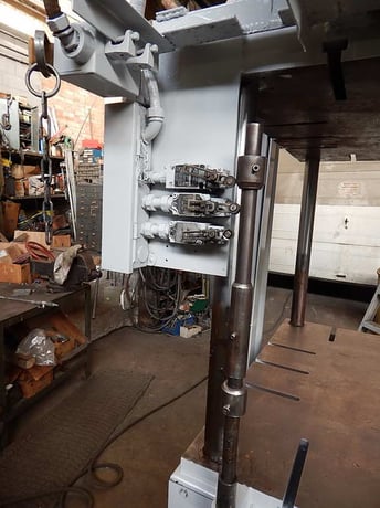 25 Ton, Keystone, 4-post up-acting hydraulic trim press, 13" stroke, 30-1/4" daylight, 32" x34"bed - Image 7