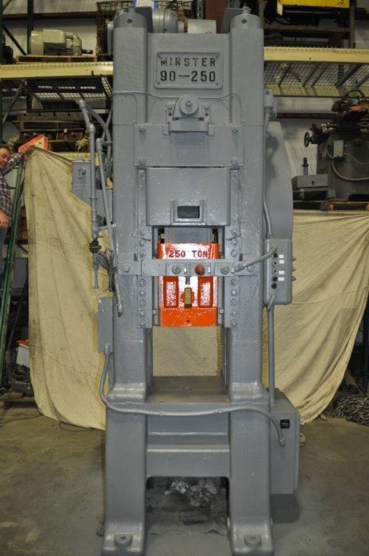 250 Ton, Minster #90, knuckle joint press, 3" stroke, 16.5" Shut Height, 80 SPM, air clutch & brake - Image 1