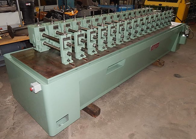 16 Stand, Ardcor, rollformer, 2" spindle diameter, 20" roll space, air clutch & brake, 20 HP, 1980 - Image 1