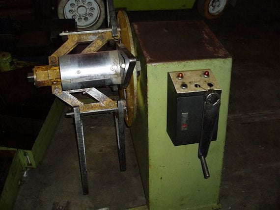 2500 lb. Aida, non-motorized uncoiler, 12" width, 48" outside dimensions, 16"-20" ID, 6 keepers - Image 2