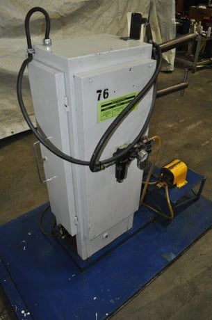 10 KVA Lors, spot welder, 18" throat,foot pedal, 2+2 max weld thickness, 550 V. - Image 10
