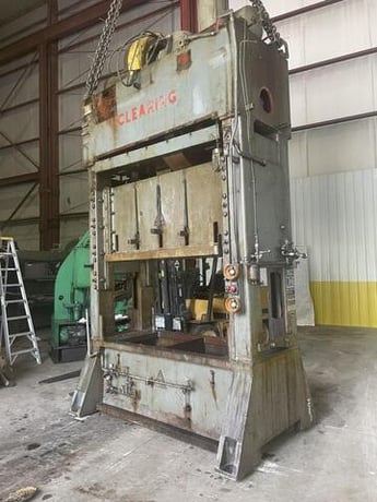 200 Ton, Clearing #S2-200-72-36, straight side double crank stamping press, 12" stroke, 30" Shut Height, 6" - Image 2