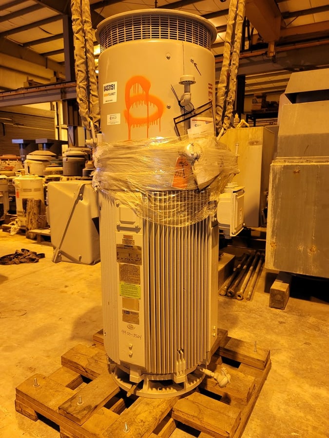 400 HP 3580 RPM Siemens, Frame 509PZ, TEFC, CGZV, high thrust, unused surplus, 4160 Volts - Image 2