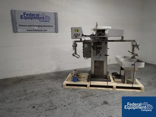 Wrap-Ade #UPH8-12, veritcal dose packer, 12" wide seal area, dual vibrating feeders, Stainless Steel hoppers - Image 1