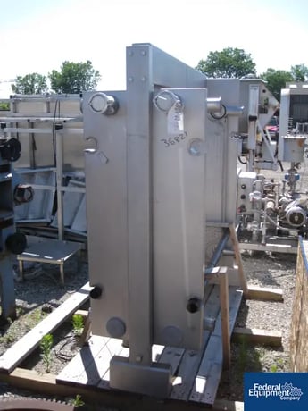 804 sq.ft., Alfa-Laval, H10-RC, Stainless Steel plate & frame heat exchanger, 145 psi, 119 plates, serial - Image 4